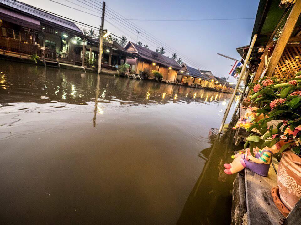 Baanklong Amphawa Homestay Esterno foto